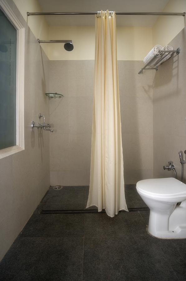 Sunshine Hotel Raigarh Exterior foto